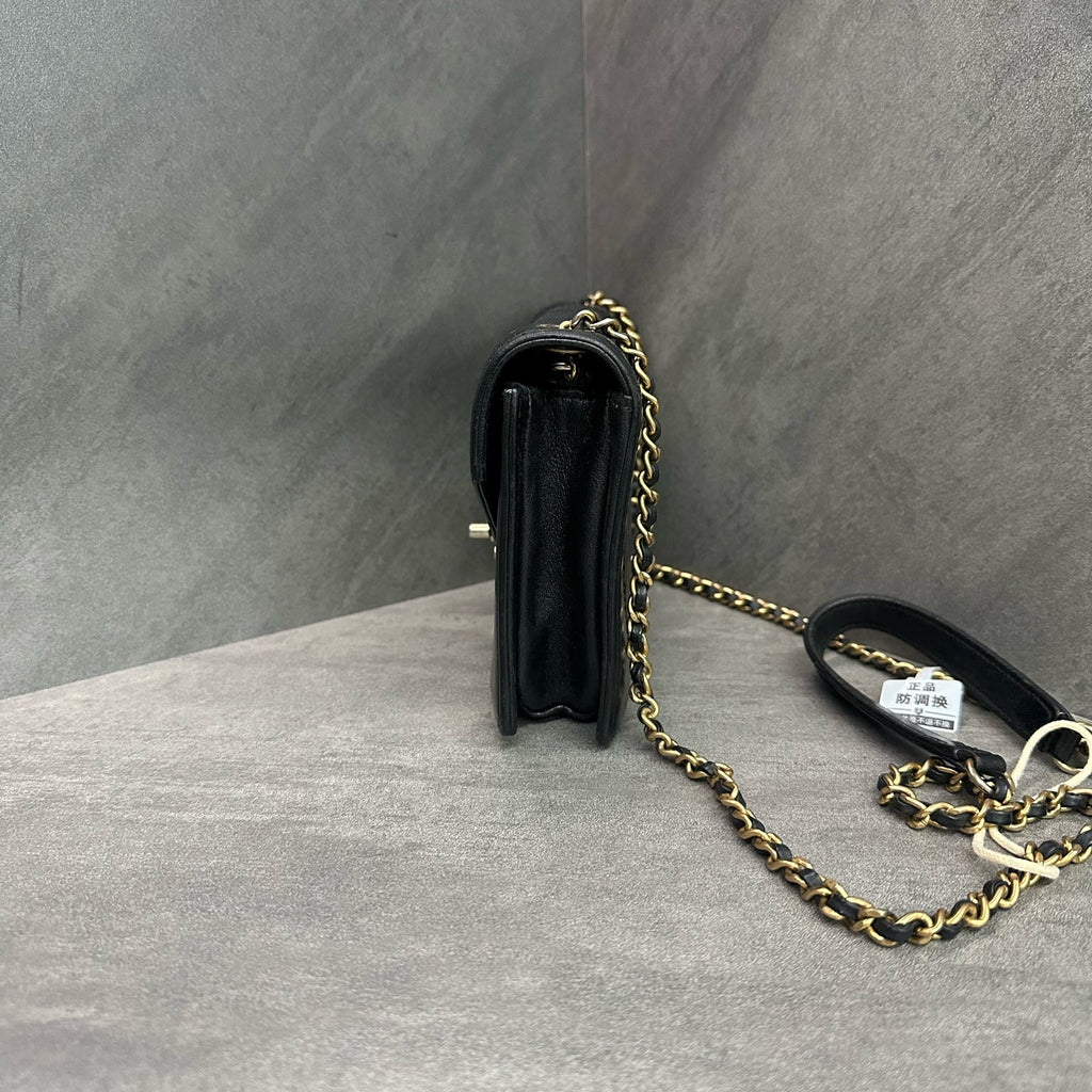 Chanel Black and Gold Envelope Chain Bag, 24 series, base length 21cm