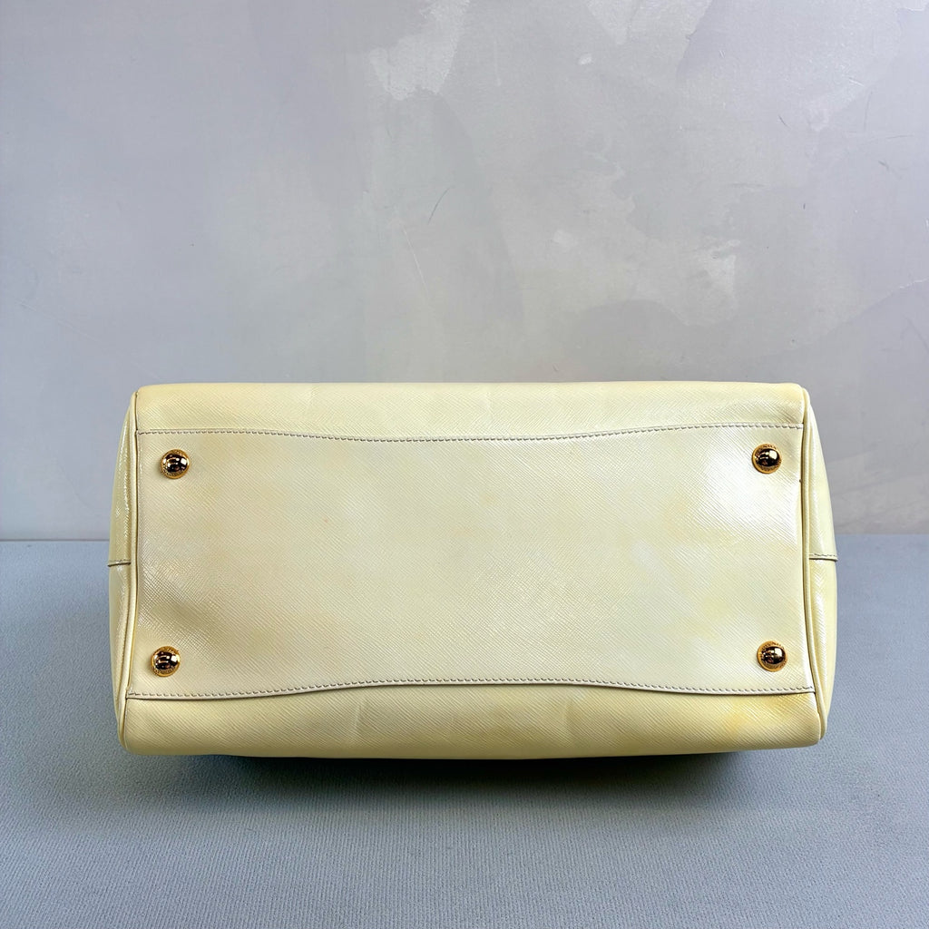 Prada 98% New Chick Yellow Patent Leather Boston Tote Handbag Crossbody Bag Saffiano Texture Size 32*17