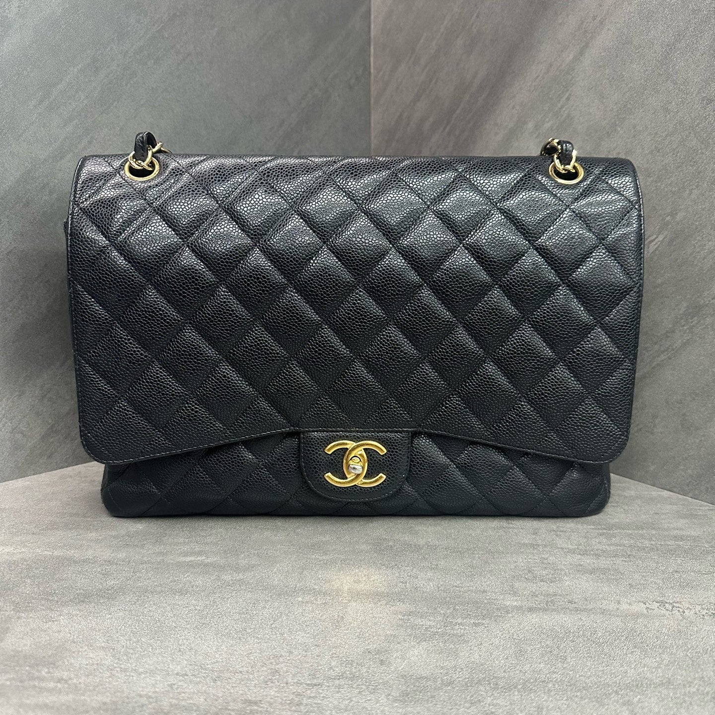 Chanel CF Maxi Black Gold Goatskin Chain Bag 15 Opening, Structured Shape, Clean Interior
