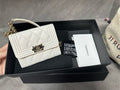 Pre-owned full set Chanel white lizard-embossed chain bag