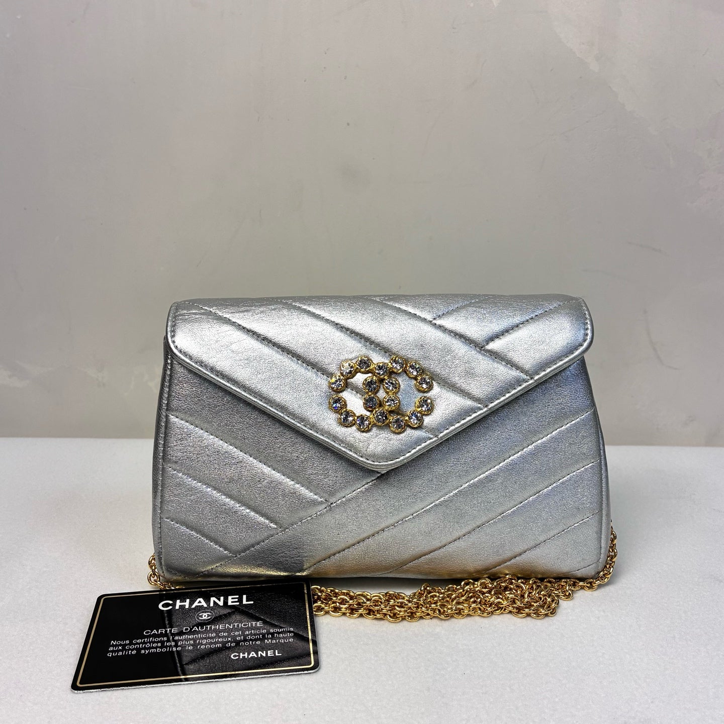 Chanel 99% New Vintage Silver Tone Quilted Full Diamond CC Envelope Chain Bag, Includes Card, No Laser Etching, Size 18*12.