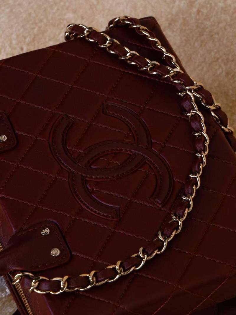 Calfskin Quilted Studded Square Vanity Case Burgundy