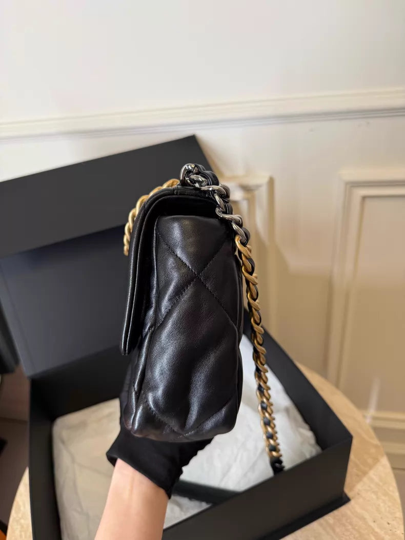 Chanel Chanel 19Bag small