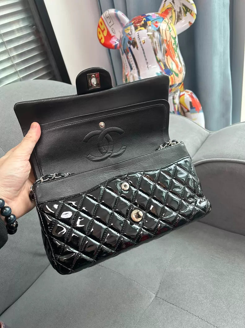 Chanel Chanel cf medium patent leather 99