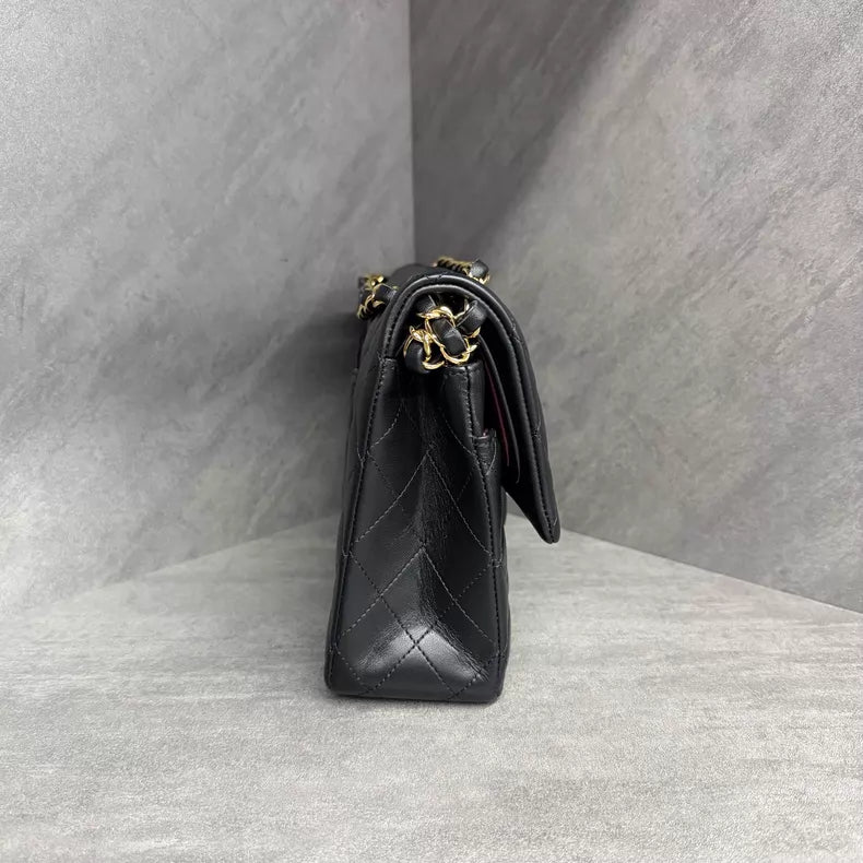 Chanel/ Chanel CF medium black gold hardware lambskin 29
