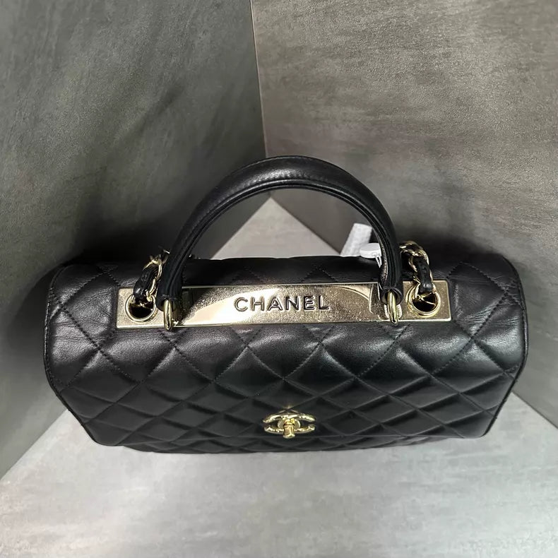 Chanel Chanel Trendy CC black gold hardware large handbag 23