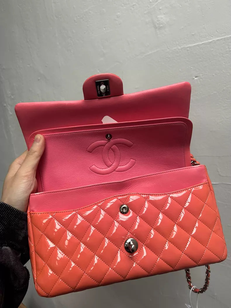 CHANEL Chanel CF medium patent leather pink