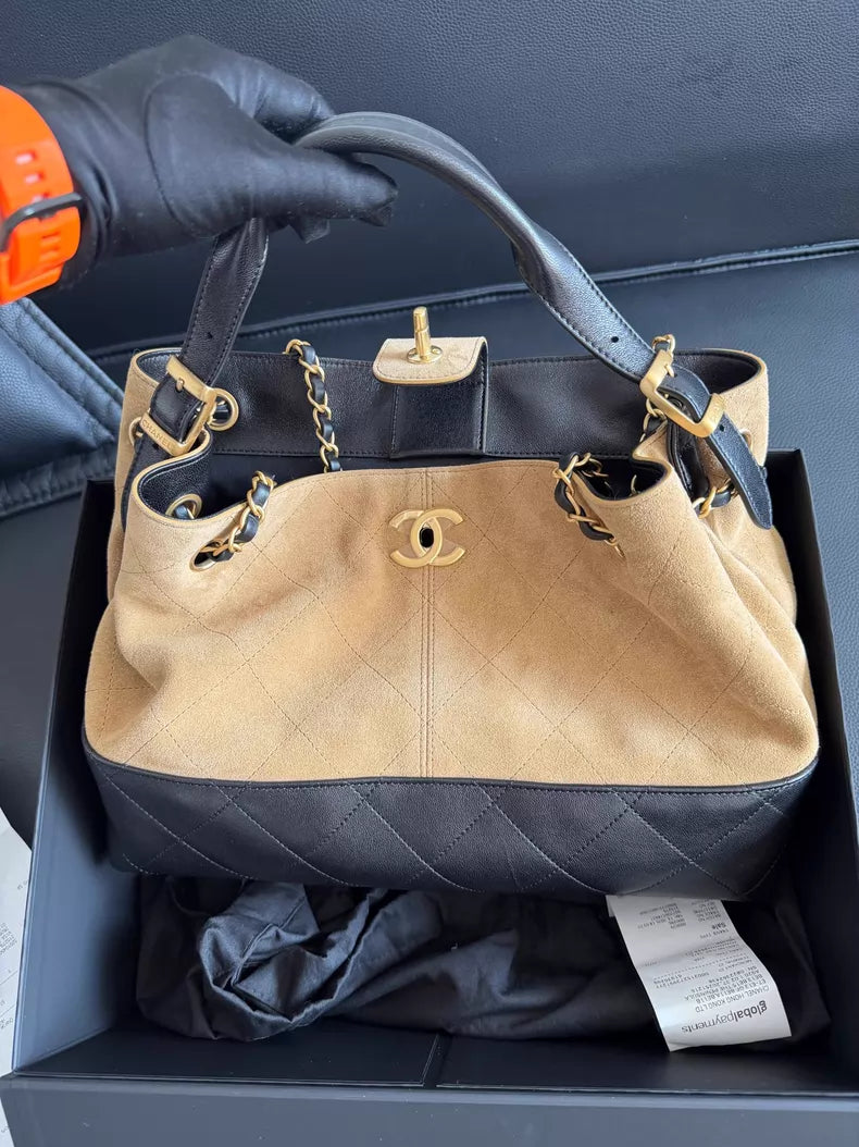 /Chanel Chanel 26s suede hobo