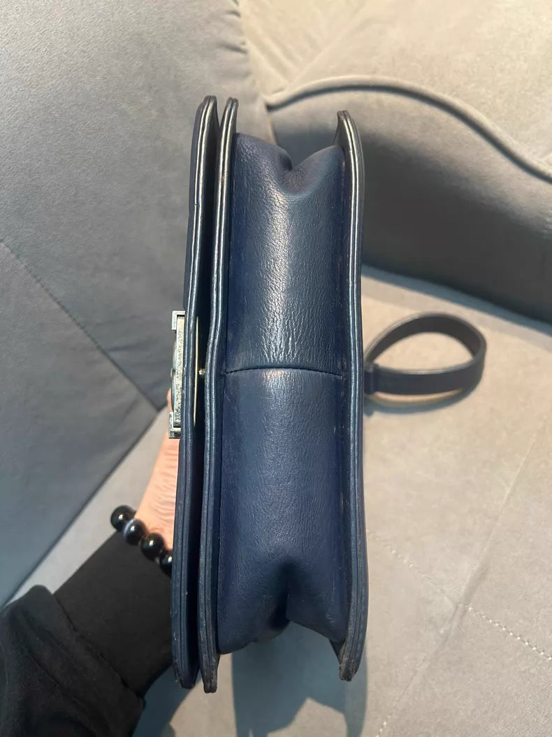 Chanel Chanel leboy medium 18