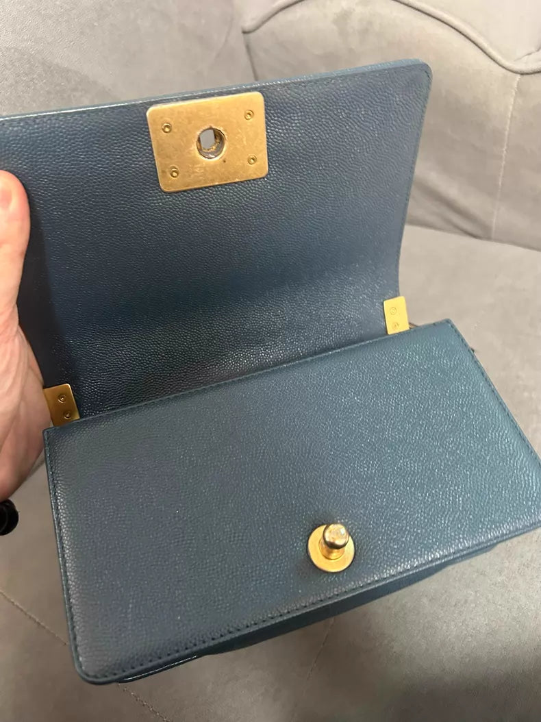 Chanel Chanel Leboy leather blue 20*13