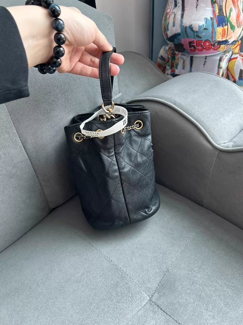 CHANEL Chanel bucket bag pebbled leather 30
