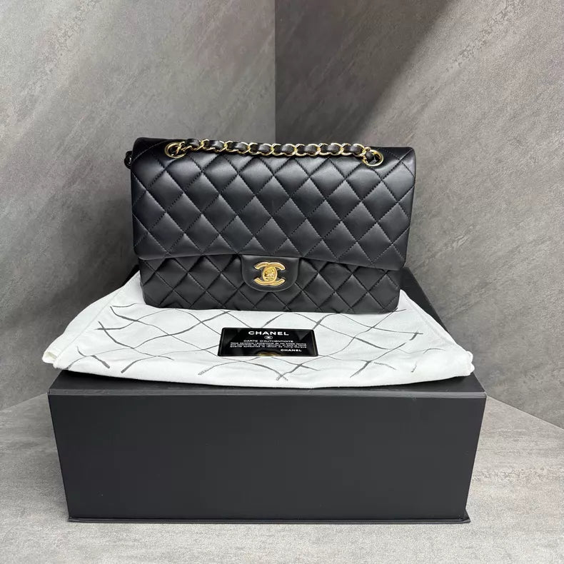 Chanel/ Chanel CF medium black gold hardware lambskin 29