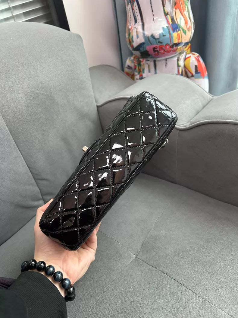 Chanel Chanel cf medium patent leather 99