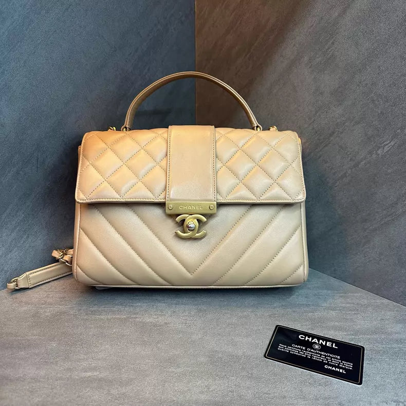 Chanel Chanel milk tea gold hardware 26*17