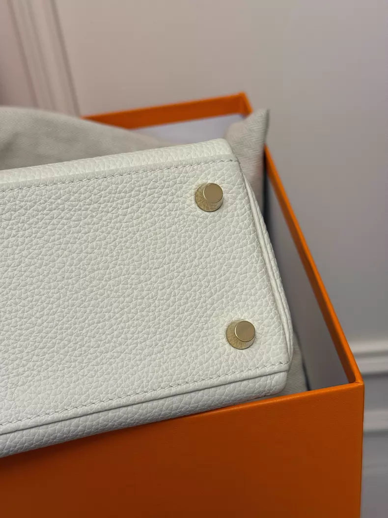 Hermes Hermes kelly25 milk white gold hardware togo