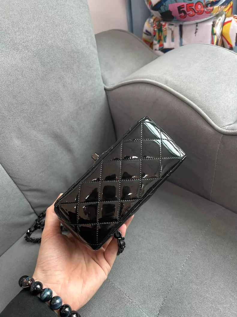 Chanel Chanel cf patent leather so black
