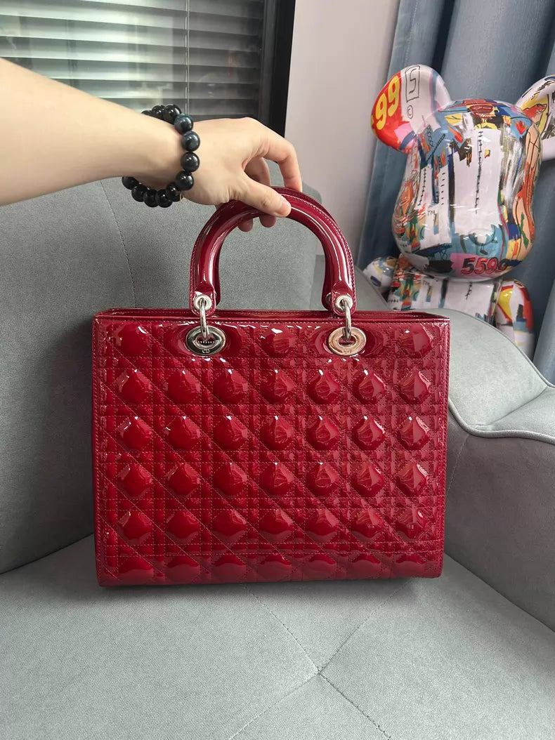 Dior Dior Lady Dior patent leather red 18