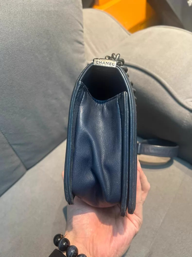 Chanel Chanel leboy medium 18