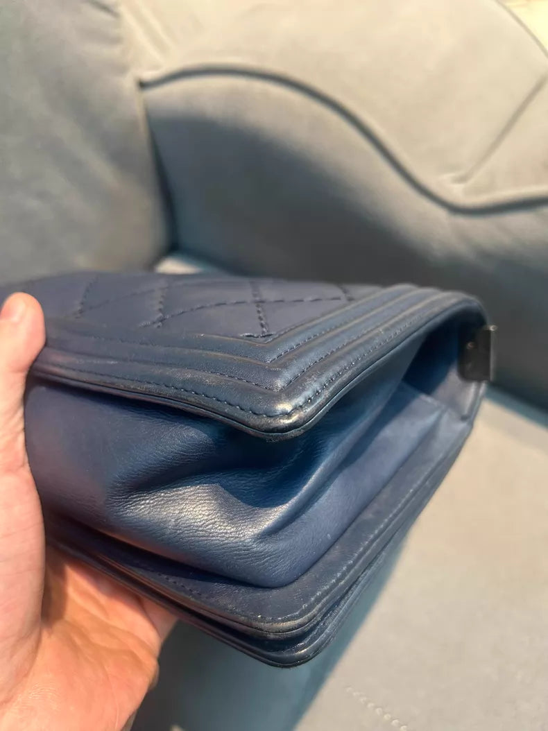 Chanel Chanel leboy medium 18