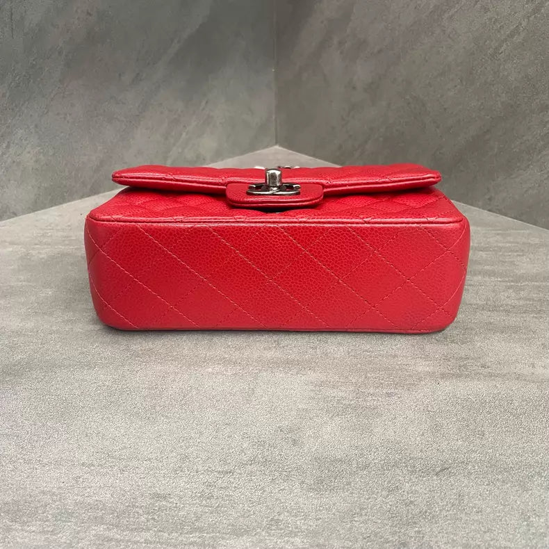 Chanel Chanel red silver hardware pebbled leather min 21