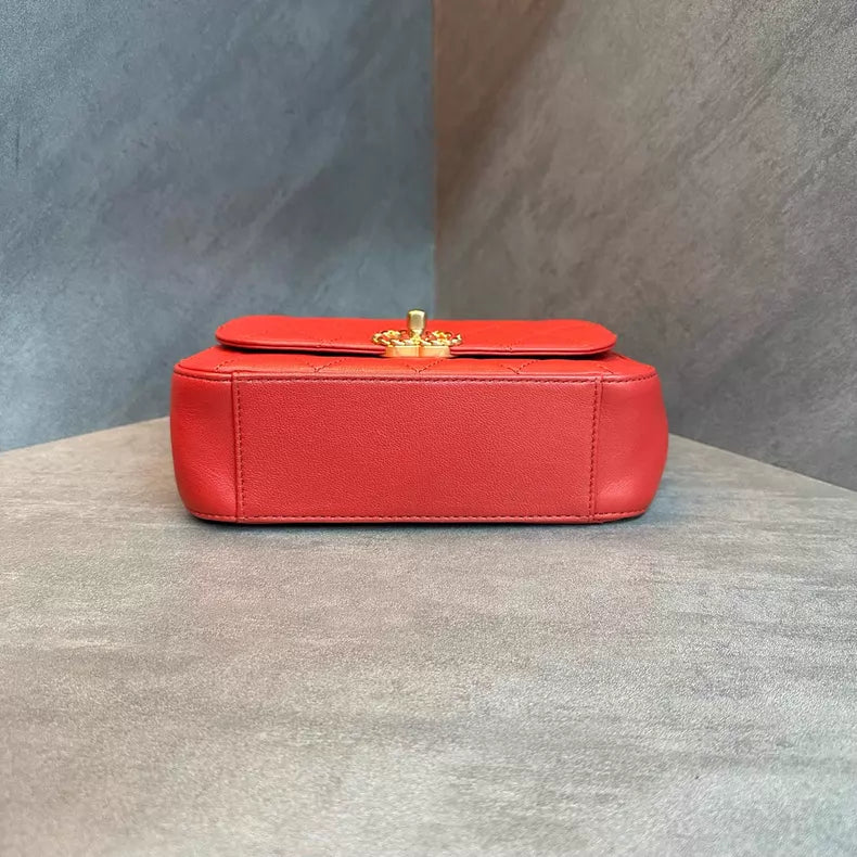 Chanel Chanel 19bag red 28