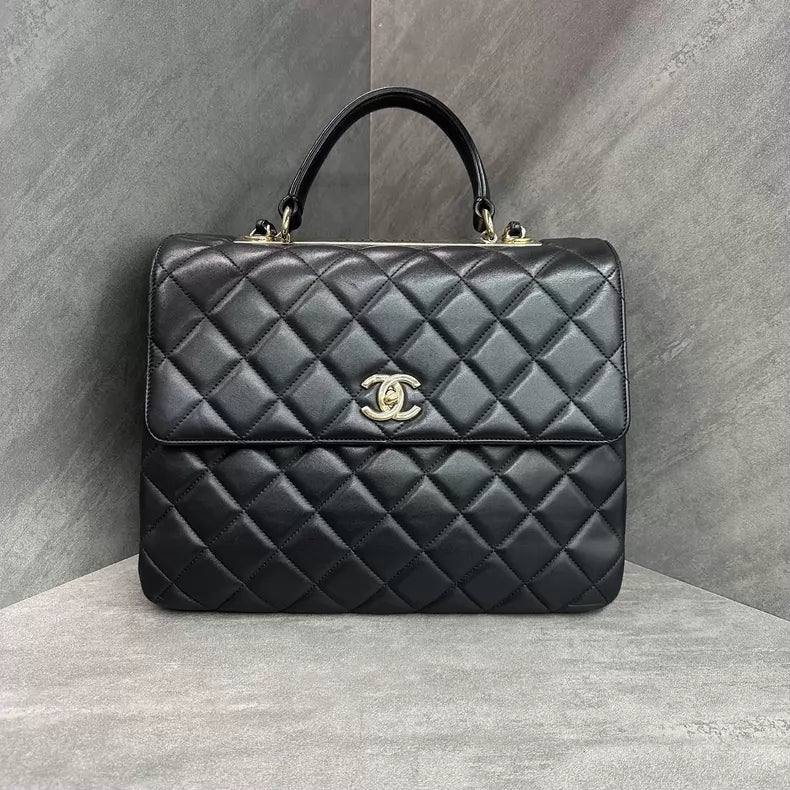 Chanel Chanel Trendy CC black gold hardware large handbag 23