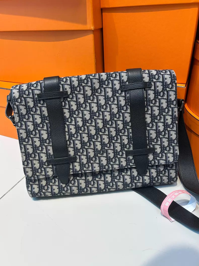 Dior shoulder bag 99