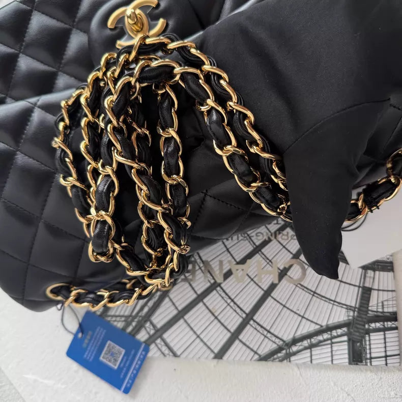 Chanel Chanel lambskin jumbo 25