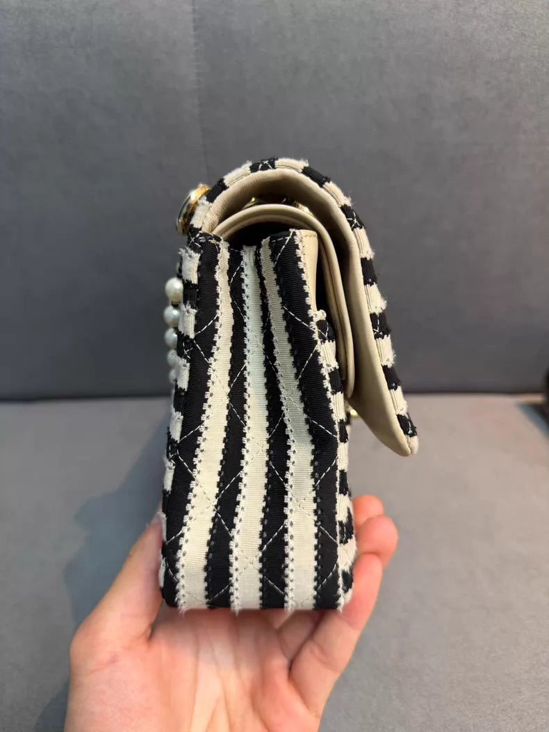 chanel Chanel CF medium chain bag 19