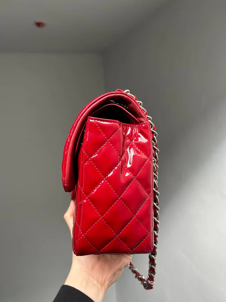 99 Chanel Chanel cf jumbo patent leather red