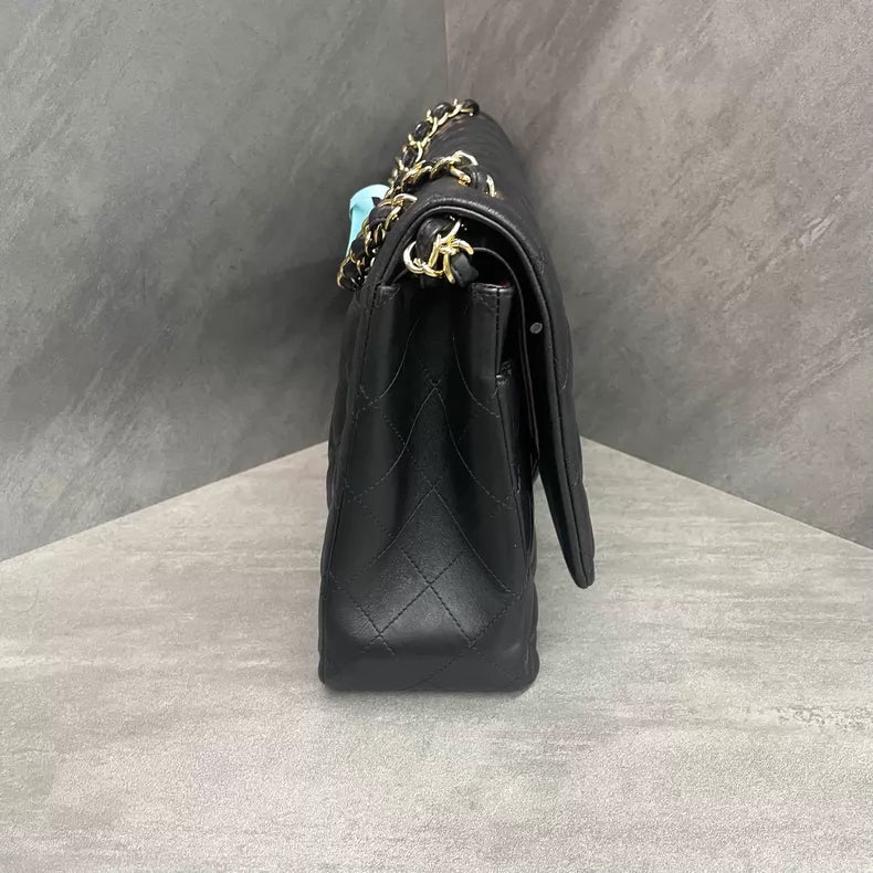 Chanel Chanel cf maxi lambskin 18