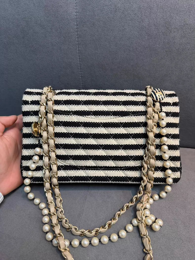 chanel Chanel CF medium chain bag 19