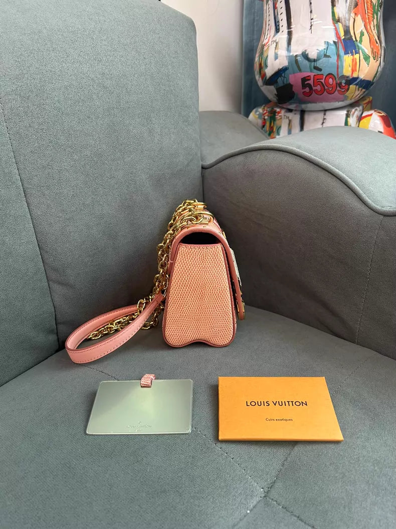 LV/ Louis Vuitton twist