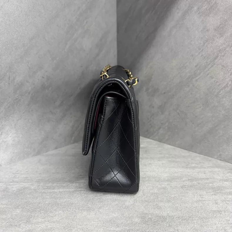 Chanel/ Chanel CF medium black gold hardware lambskin 29