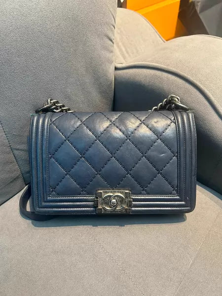 Chanel Chanel leboy medium 18