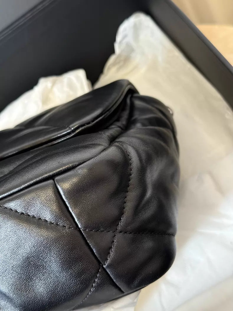 Chanel Chanel 19Bag small