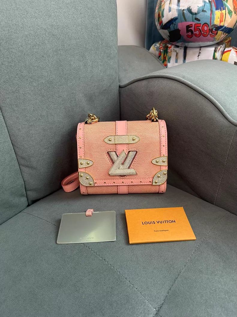 LV/ Louis Vuitton twist