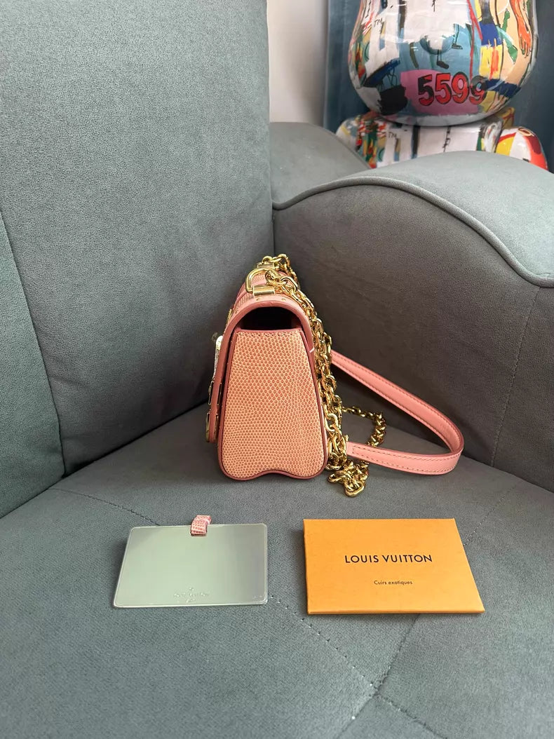 LV/ Louis Vuitton twist