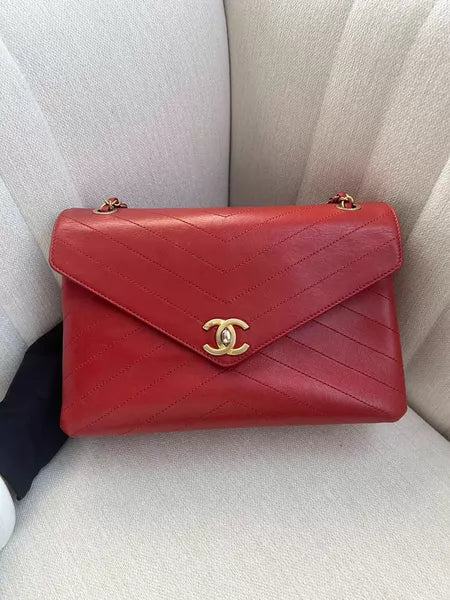 Chanel red 25