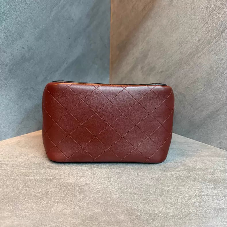 Chanel Chanel tote crossbody bag 30