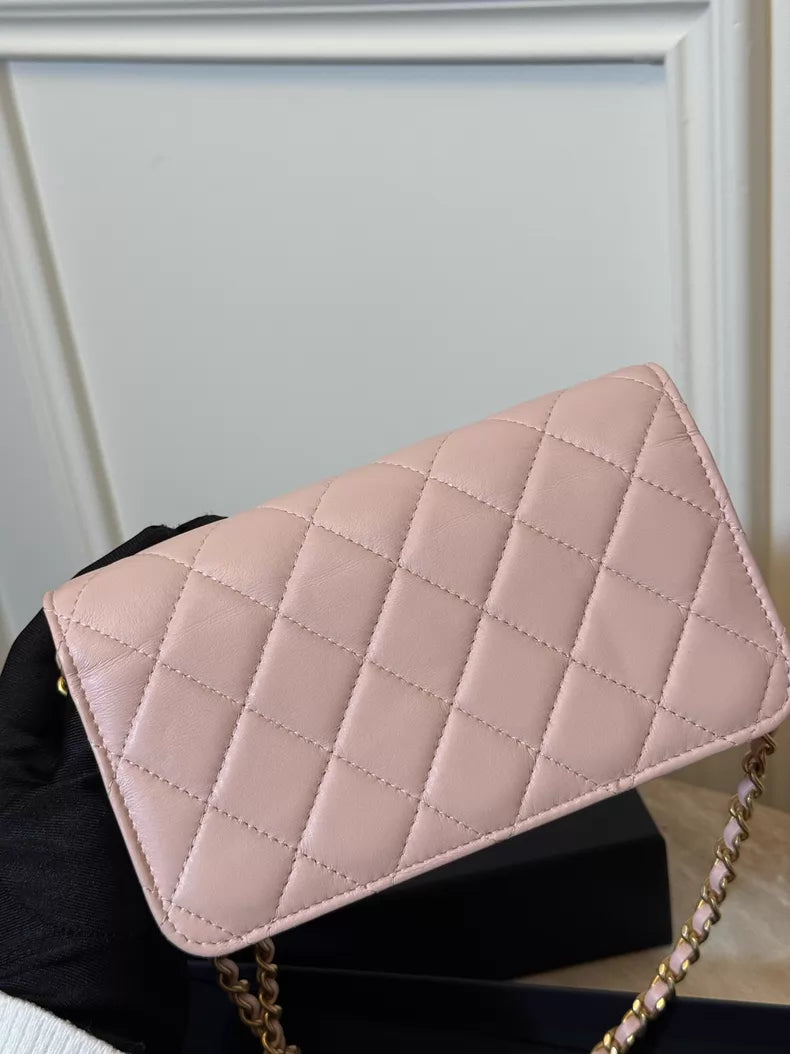 Chanel Chanel gold hardware woc