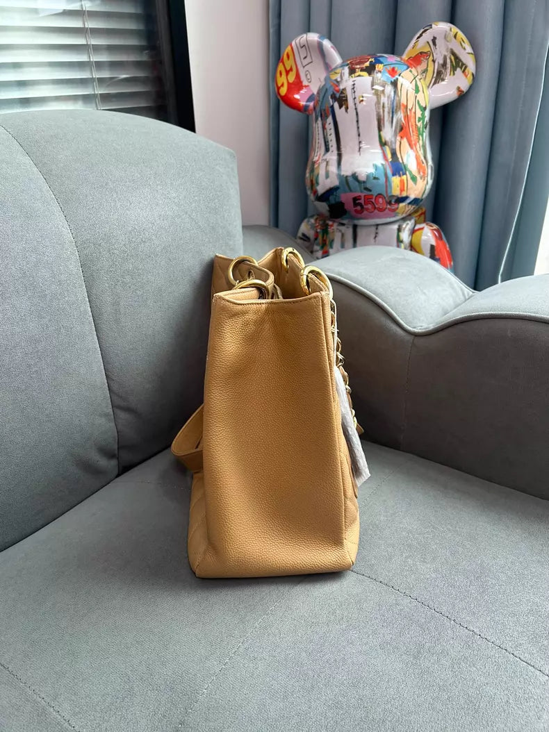Chanel Chanel milk tea gold hardware pebbled leather leather GST