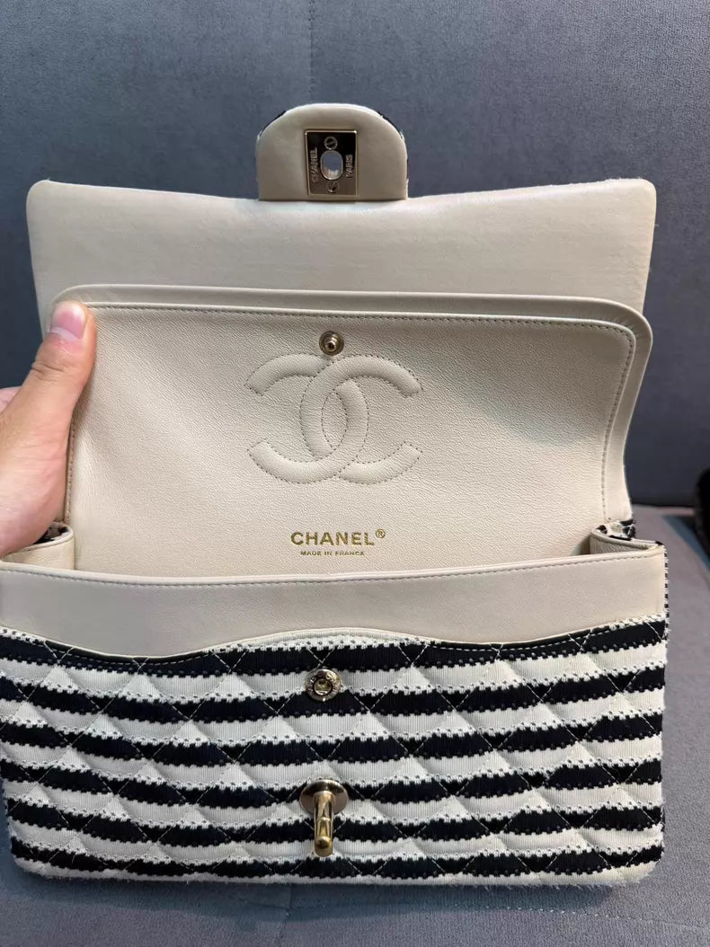 chanel Chanel CF medium chain bag 19
