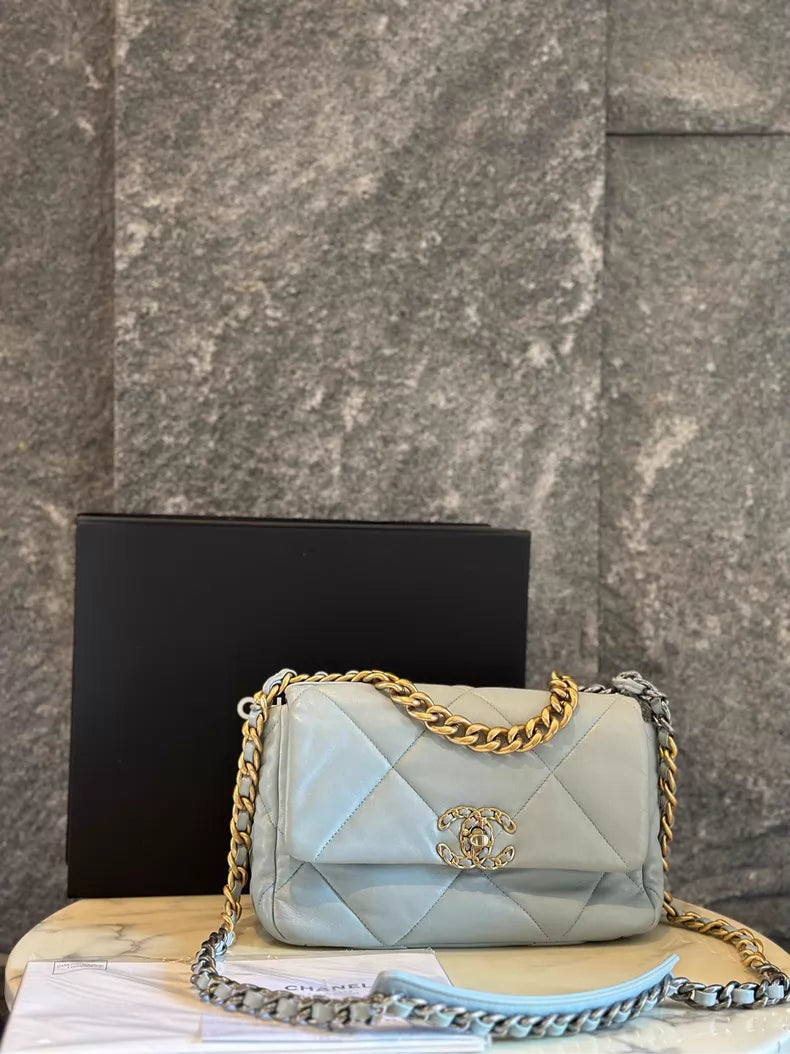 CHANEL Chanel 19Bag gold hardware