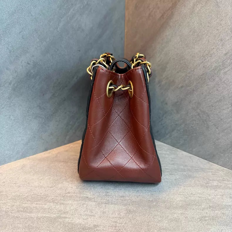 Chanel Chanel tote crossbody bag 30