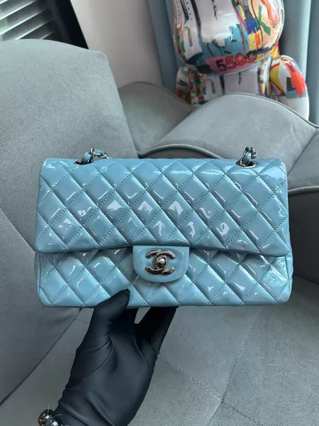 Chanel Chanel cf patent leather medium 99 17