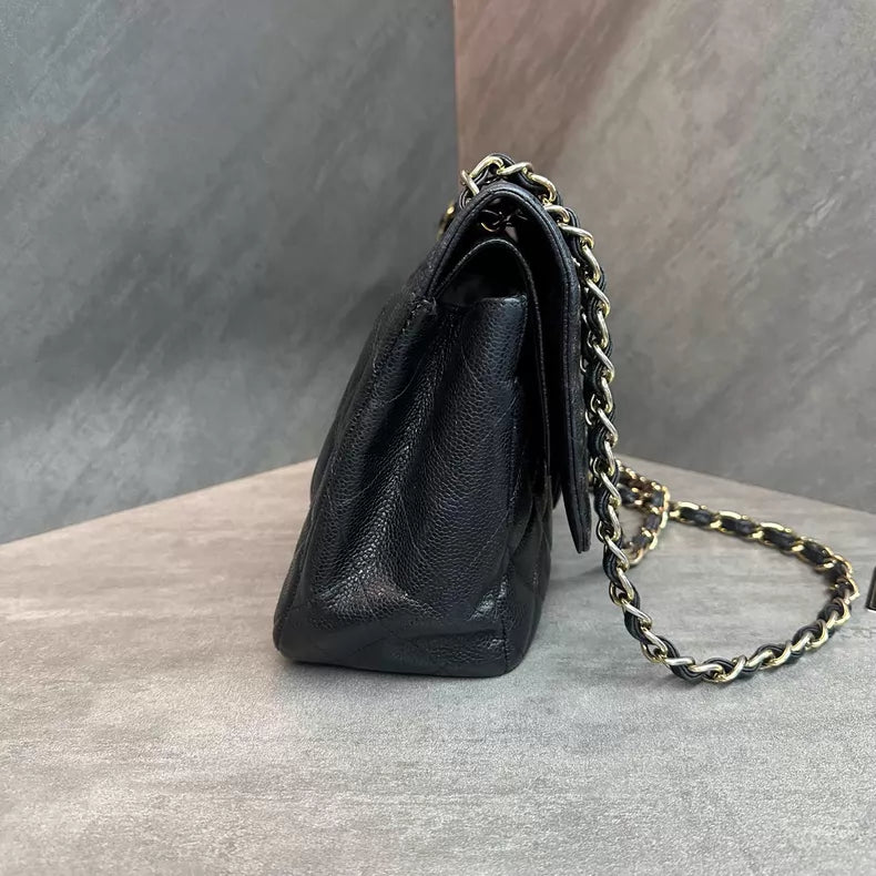 Chanel cfjumbo pebbled leather 16