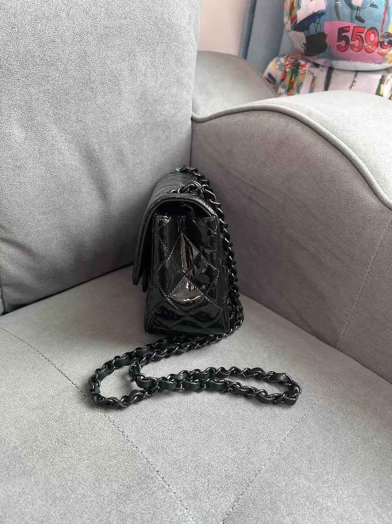 Chanel Chanel cf patent leather so black