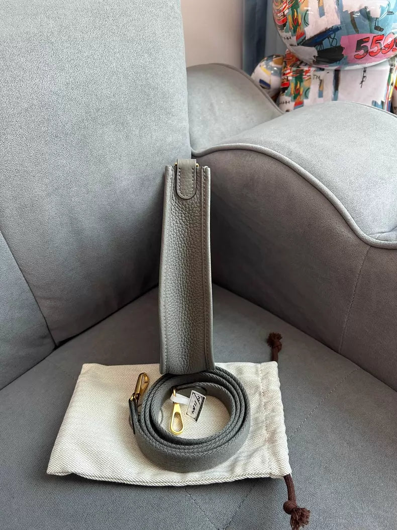 99 B HERMES Hermes Mini Evelyne