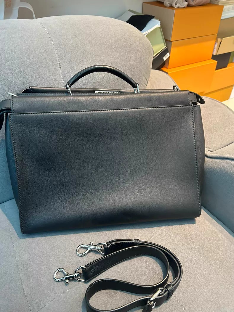 FENDI Fendi peekaboo